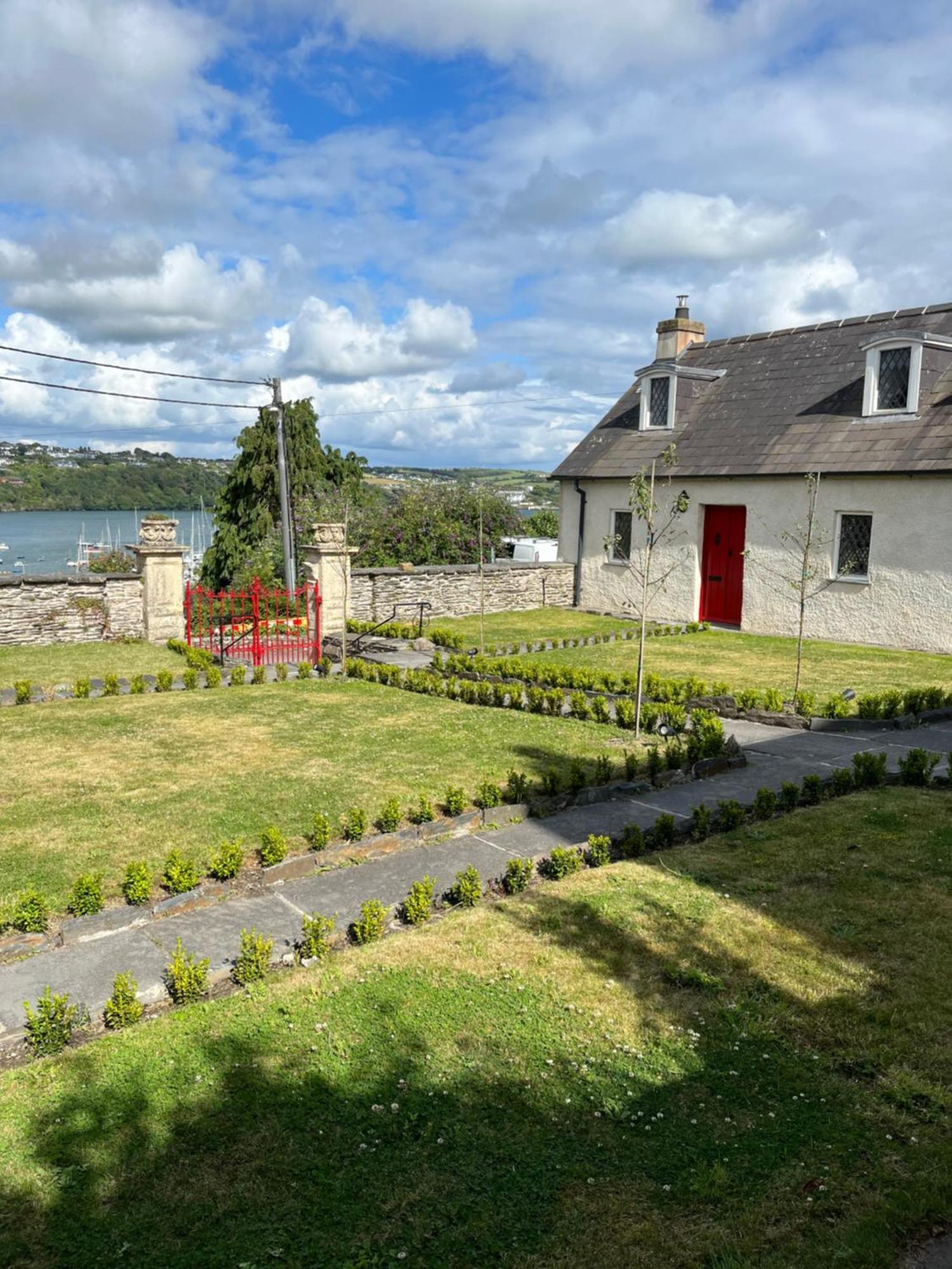 Alms Houses Kinsale Exterior photo